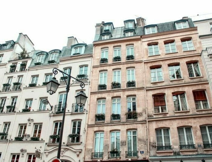 Paris Neighborhood Guide: Where to Stay